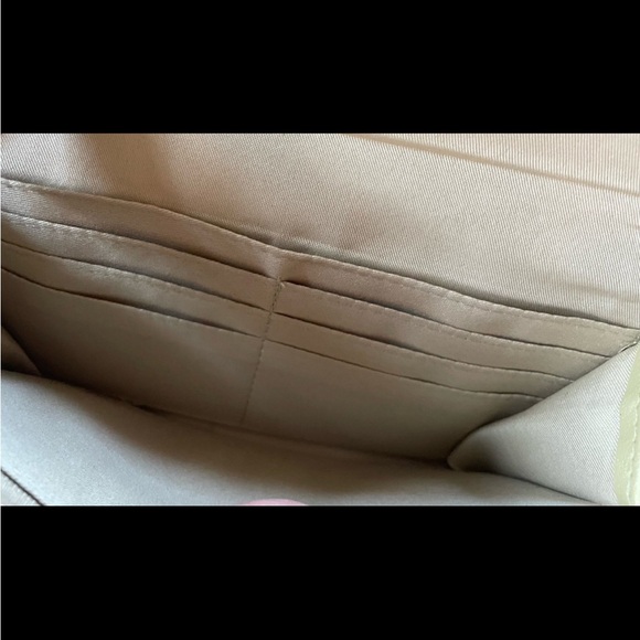 SOLD- Danielle Nicole Zelda wallet. - Picture 10 of 11